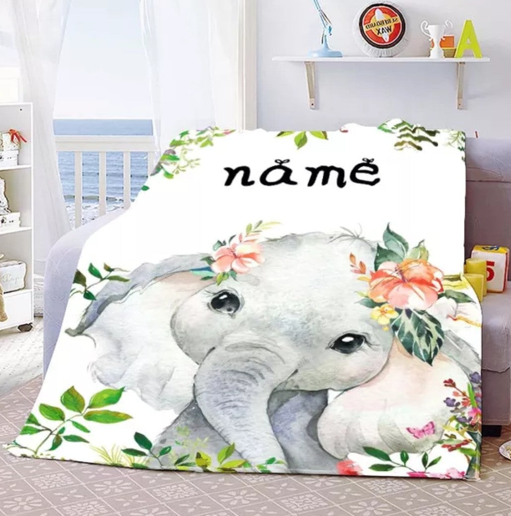 Namensdecke Elefant mit Blumen an den Ohren